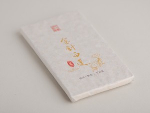 Шу пуэр "Белый Лотос с Золотыми Иглами", Юн Чжень, 2023 г., 200 г. купить в Минске, Шу пуэр (черный)