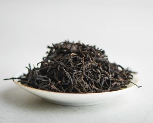 Жи Юэ Тань Хун Юй Ча "ААА" (Красный Чай с Озера Солнца и Луны), Красный чай