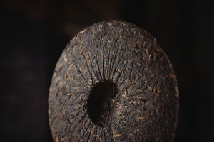 Шу пуэр "Кунг Фу Панда", ф-ка Синь Вэнь, 2024 г., 357 г. купить в Минске, Шу пуэр (черный)