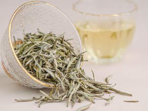 Цзюнь Шань Инь Чжень "ААА" (Серебряные Иглы с Горы Бессмертных), весна 2025 г. купить в Минске, Желтый чай