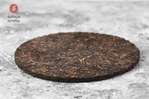 Шу пуэр "Круглая Шоколадка" (Бан Чжан Гу Шу), 2006г., 180г. купить в Минске, Шу пуэр (черный)