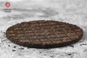 Шу пуэр "Круглая Шоколадка" (Бан Чжан Гу Шу), 2006г., 180г. купить в Минске, Шу пуэр (черный)