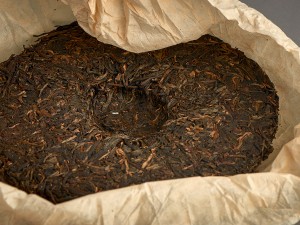 Шэн пуэр "Иу Чжен Шань Е Шен Ча", 2002г. , 357 г. купить в Минске, Шэн пуэр (зеленый)