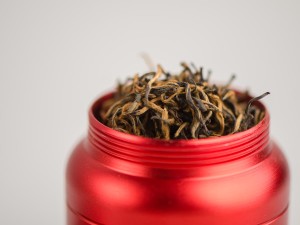 Баночка #219, красная, 6,5х5,5 см., алюминиевая. купить в Минске, Нужные мелочи