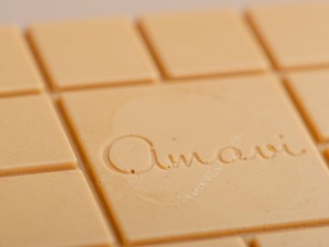 Шоколад Amavi «Белый на кешью молоке БАНАНОВЫЙ коктейль» 50 г., Шоколад без сахара
