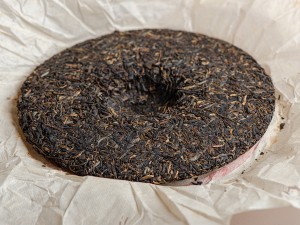 Шэн пуэр "Иу Чжэнь Цан", 357г., 2002 г. купить в Минске, Шэн пуэр (зеленый)