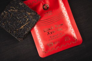 Шай Хун Хун Ча в плитке, серия "Чайные Марки", Чайная Почта, 8 г. купить в Минске, Красный чай